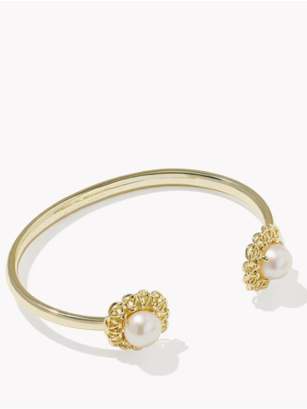 NWT Kendra Scott Gabriella Gold Pearl Cuff
Bracelet
